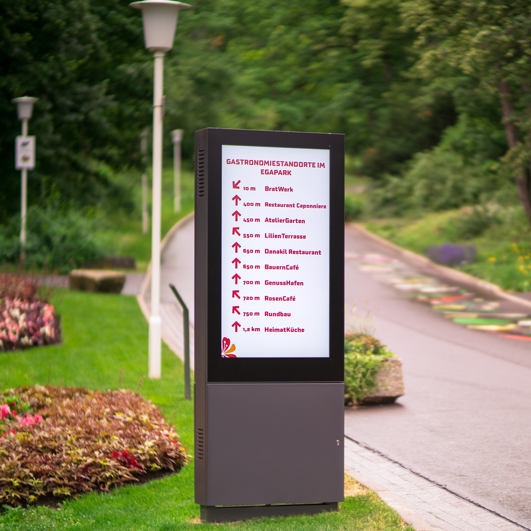ST_DIGITAL_de's tweet photo. Mit unseren 55 Zoll Portrait-Stelen hat die ganzjährig nutzbare Naturerlebniswelt egapark in Erfurt ihre Digital Signage Lösung für den Außenbereich gefunden. https://t.co/yBIawuM8Rs #digitalsignage #erfurt #thüringen #egapark #buga #digitaloutofhome #besucherinformation https://t.co/KukyUSA0wm