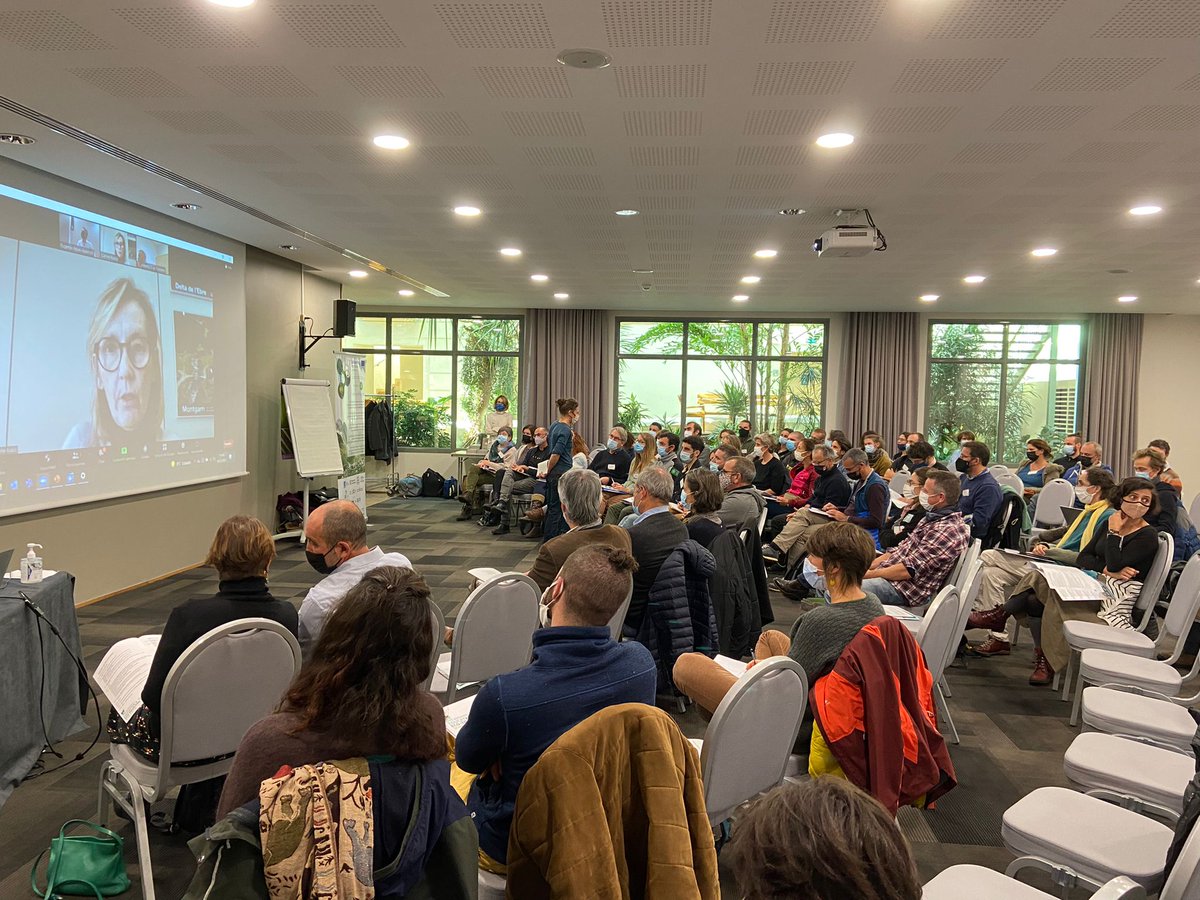 transicioeco's tweet photo. Participem en la Trobada transfronterera de la Xarxa Educació Pirineus Vius @PirineosV per fer balanç de les accions del projecte #ADNPYR, plantejar nous reptes i treballar en el posicionament de la Xarxa sobre una definició de l'Ecoturisme als Pirineus

#REPV #EducacióAmbiental https://t.co/4gJt1ngmtD