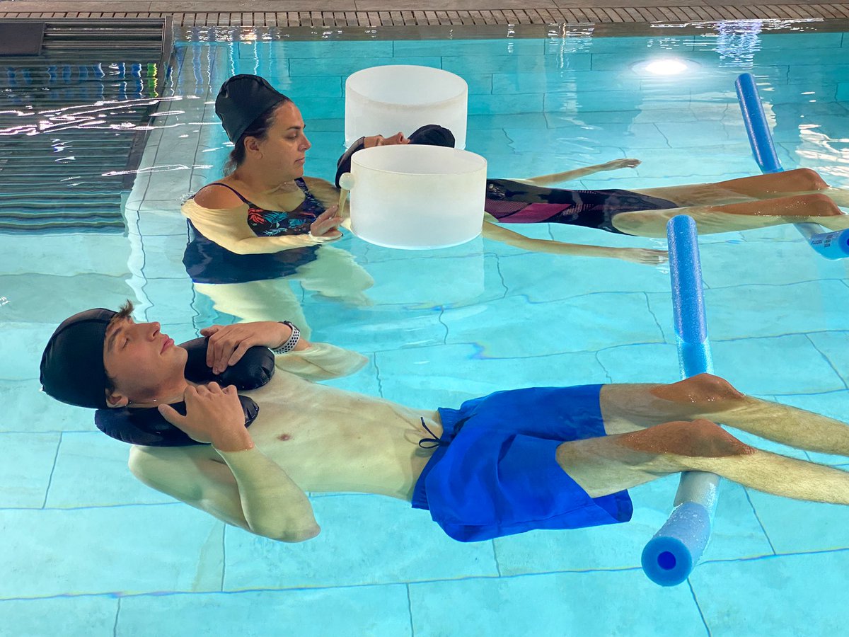 Piscina Barcelona tweet media