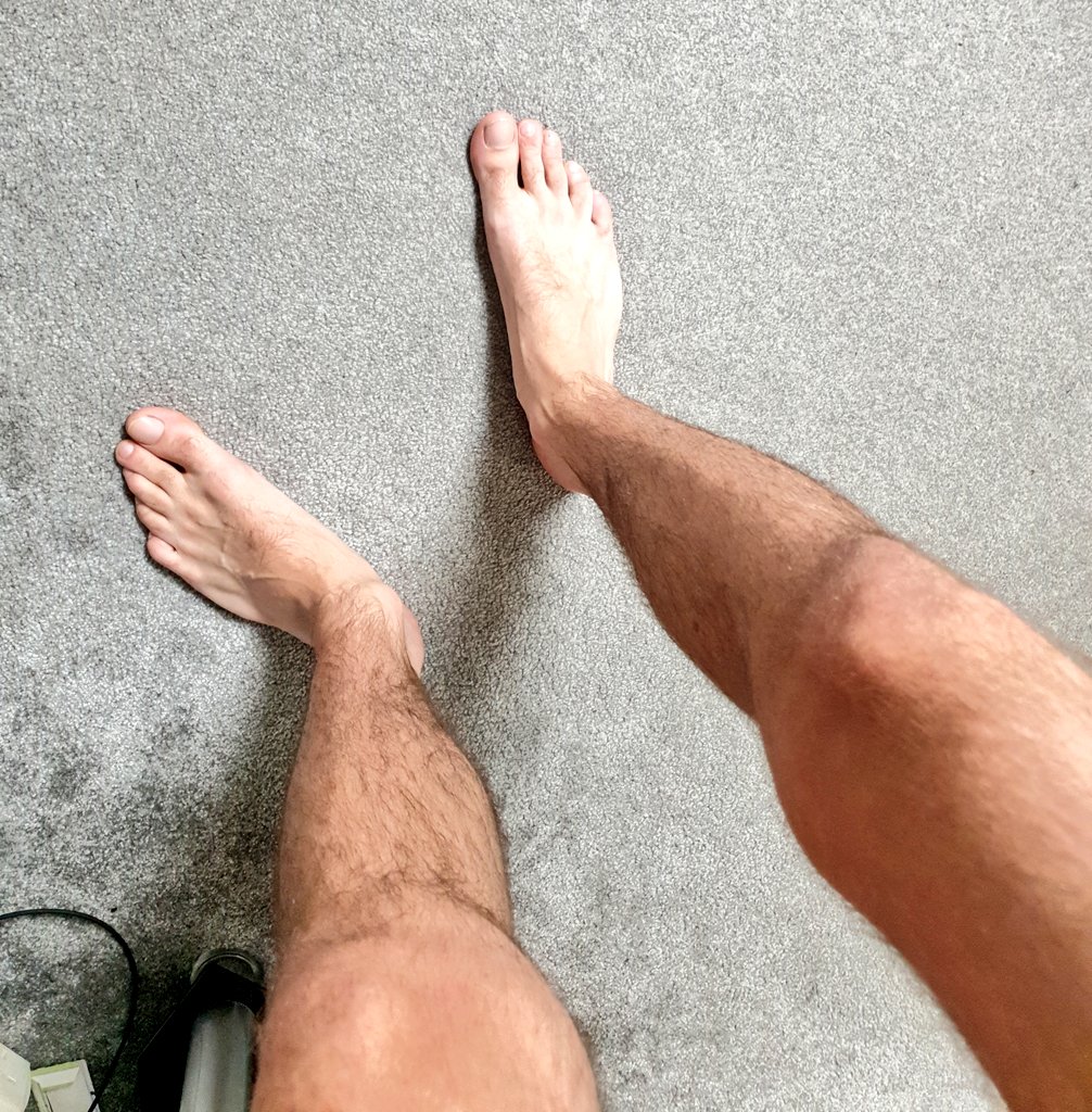 GuysOnlyFeet's tweet photo. Good afternoon 😊 #mensfeet #hairylegs #findom

.

.

.

.

.

.

#guysfeetfetish #malefootlover #guysfeet #footfetısh #wetfeet #gayfeet #bifeet #footlovers #mansfeet #guysfootfetish #loveguys #gayfootworship https://t.co/HUcDbrYms7