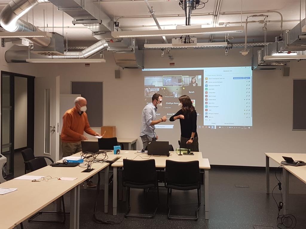 Rebecca Harrington tweet media