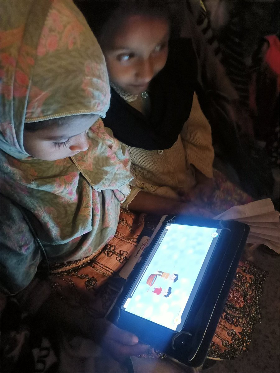 sobiana33628301's tweet photo. GBPS Chamber Naka T.A.Yar
Class:ECCE
Subject:G.K
Students learning how to keep water save with the help of tablet.
@pkBritish
#PAKISA2021
#SeldApp @FouziaDr
#Championsofchange
@MinisterEduGoS @sardarshah1 @AkbarLaghari5
@AvinashAdvani76
@SABAQPakistan
@MalalaFund
@SELD_Sindh https://t.co/ZIZOh9dle6