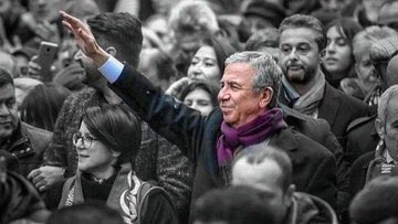 Bahçeli'den Mansur Yavaş'a tehdit: Dikkat etsin, arkasında bir ülkücü nefes var!

Mansur Yavaş'ın arkasında ülkücü varsa yanında da biz varız. 

#MansurYavaşYalnızDeğildir