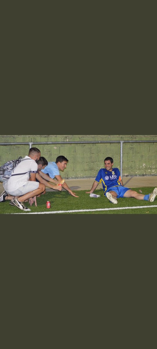 FerniJr8's tweet photo. Feliz cumpleaños a una de las mejores persona que la vida me ha puesto en tu camino. Gracias por acogerme y aguantarme todos este tiempo. Pasan los años a tu lado y cada día me siento más afortunado de compartir momentos como este a tu lado. Eres increíble. Tequiero ❣️@SerViMu https://t.co/2ndCxDwehf