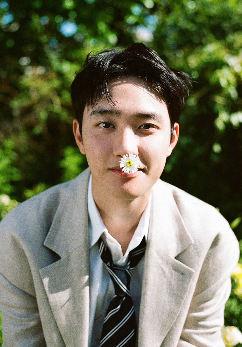 jovryexo's tweet photo. 'EMPATHY' by D.O. becomes the MOST Streamed album of 2021 released by a Korean male solo artist on Spotify, with more than 76 million plays.

the album is also the fastest solo SM album to hit 10M, 20M, 30M, 40M, 50M, 60M &amp; 70M streams on the  platform.

Congrats Kyungsoo 🎉🎉🎉 https://t.co/n2xa42PydJ