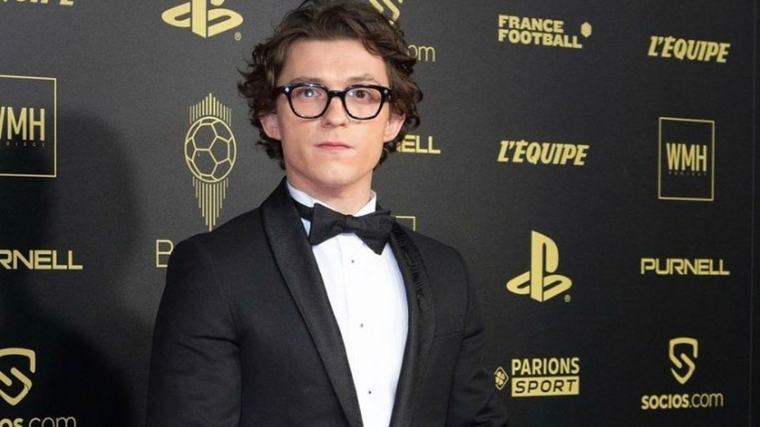 leticialeaoll's tweet photo. No filme não sei, mas se a Marvel quiser mandar 3 Tom Holland pra minha casa pode numa boa... https://t.co/FnRnruh6T2