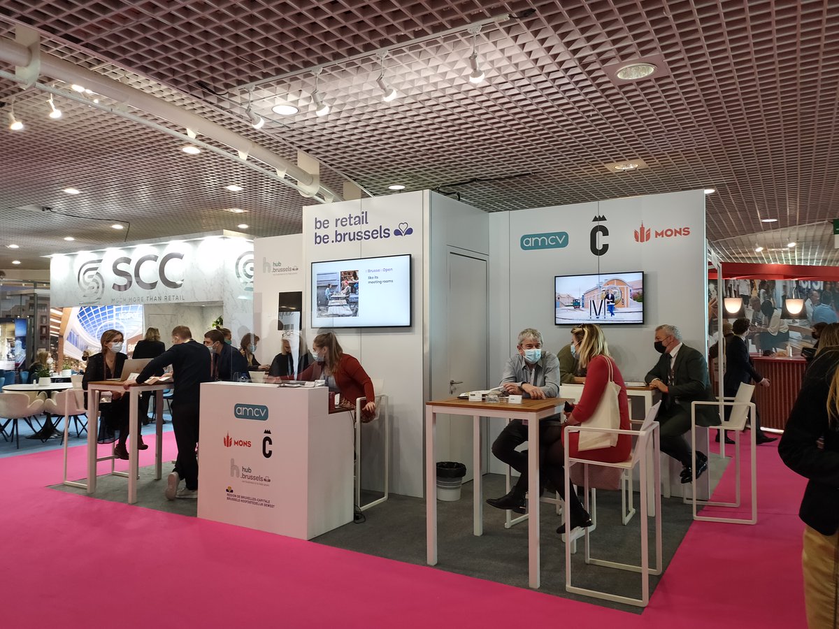 AMCV_gcv's tweet photo. L'#AMCV est à nouveau présente au Salon International de l'Immobilier Commercial - #MAPIC2021 accompagnée des villes de Charleroi et de Mons, de https://t.co/sLB2DzMHiD et de la région Bruxelles-capitale...

Venez nous rendre visite jusqu'au 2 décembre à notre stand ! https://t.co/WT7Vv9GD5Q