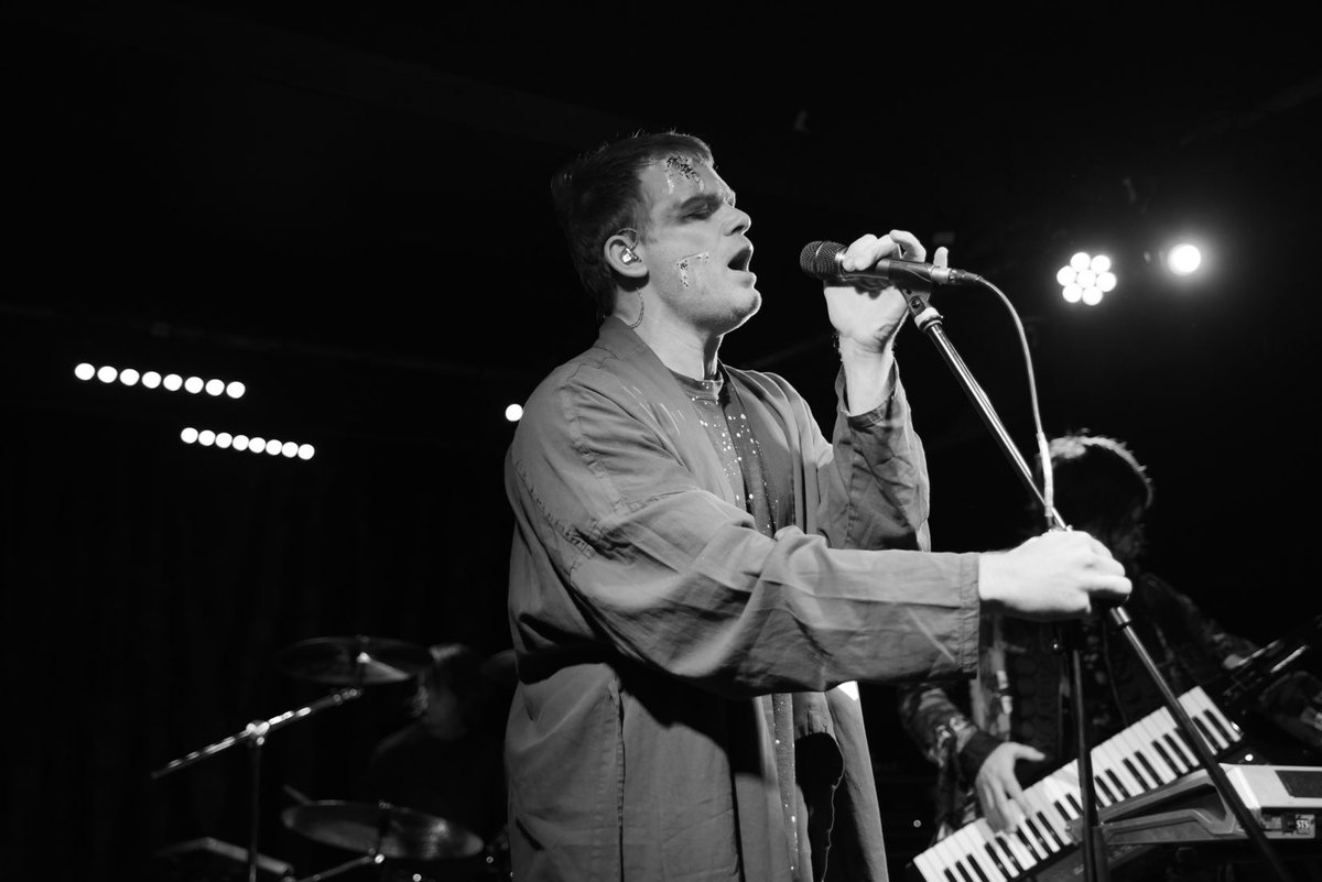 Steve Hampson tweet media