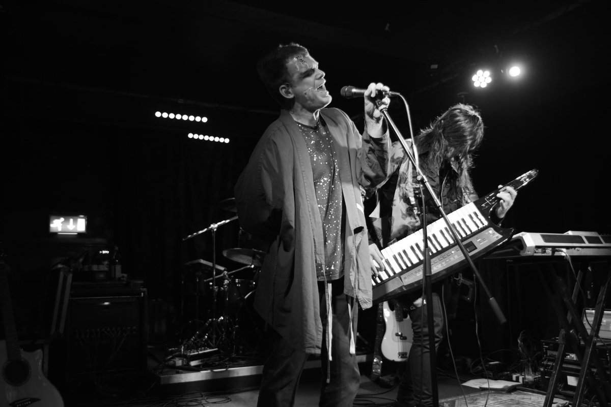 Steve Hampson tweet media