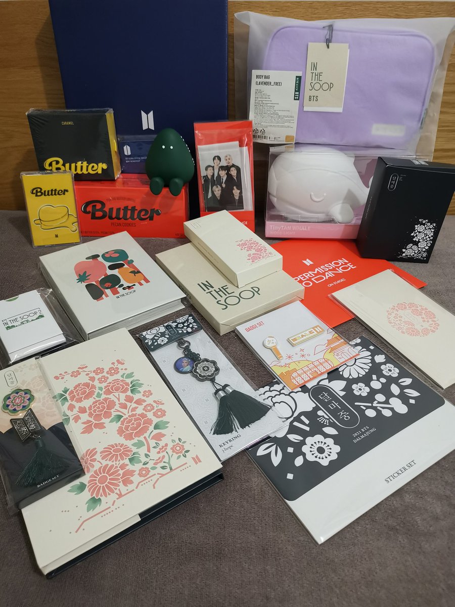 Thank you <a href="/sodoyou_kr/">sodoyou kr</a> for the help to get and send these to me 😘 Absolutely loved the quick and reliable service that I got every time 💜💜 Received and unboxed 3 boxes over the past weeks. Finally had the time to take a good photo record of them.
#sodoyou_reviews