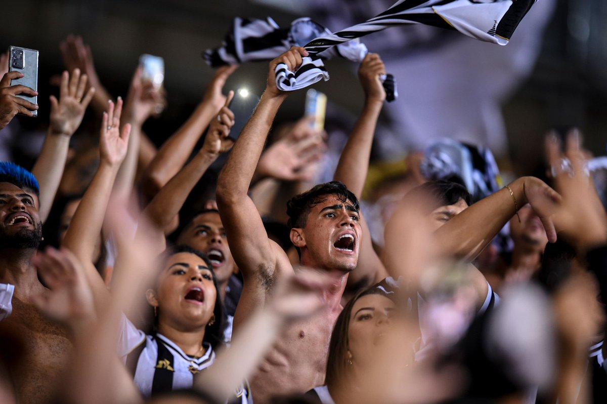 Mineirao's tweet photo. Um bom dia especial pra uma semana especial! Tá chegando a hora, hein? ⭐⭐ https://t.co/Aqjmc7xB8L