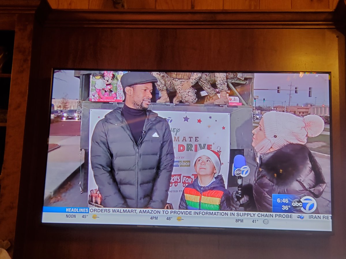 Really rude of <a href="/ABC7Chicago/">ABC 7 Chicago</a> to not show the 2 American soldiers helping with their toy drive inside the truck in a long 5 min segment. You know they told their families they would be on. There is no way the cameraman didn't realize they thought they were being shown.