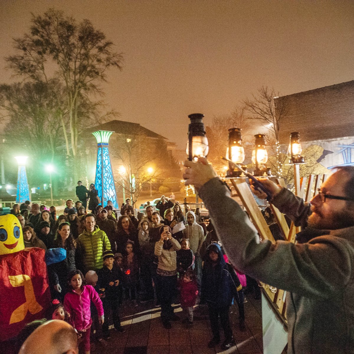Join in the Chanukah celebration on the square for the annual menorah lighting Sunday, Dec. 5 at 4 p.m. Enjoy hot drinks, latkes,  doughnuts, music, crafts for kids and photos with Mr. Dreidel! 🕎  

#holidaysindecaturga #decaturga