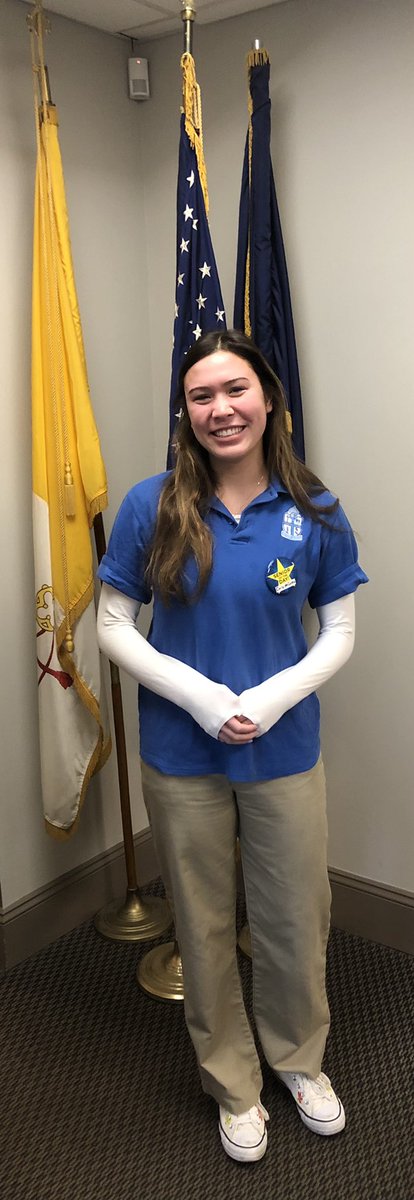 Successful in everything, 
One day she’ll make a lotta cash flow,
The Queen 👑 of BCHS,
Is Miss Carly deCastro! 

Carly deCastro is the Senior of the Day, and we also celebrate her birthday! Congratulations! 🎊🎈🎉 #Classof2022