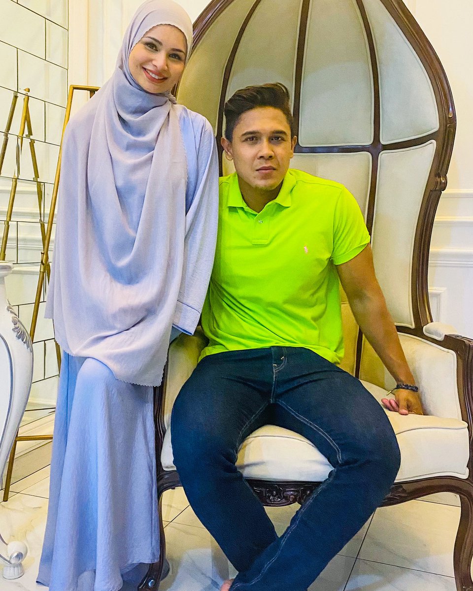AmeerulAsyraf's tweet photo. Malam ni kami Happy atau Gaduh ? Jangan lupa guys 9:30 malam ni di @tv9malaysia 😘

#KeranaSetitikSusu #MacheAllStarUnited #Tv9 #AmeerulAsyraf #Alhamdulillah https://t.co/BuZ00fDHCb