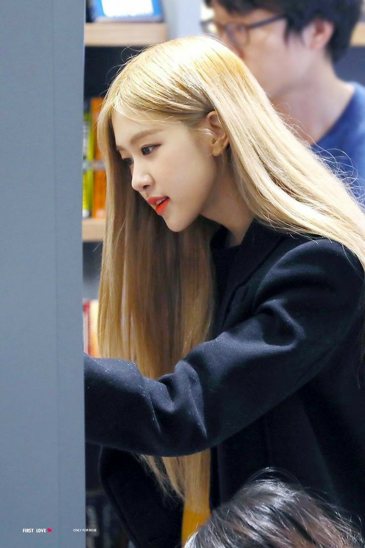 Tình hình đang rất là tình hình gap đang giảm đó mọi người vote đi nè!!!!
#MAMAVOTE #rosé