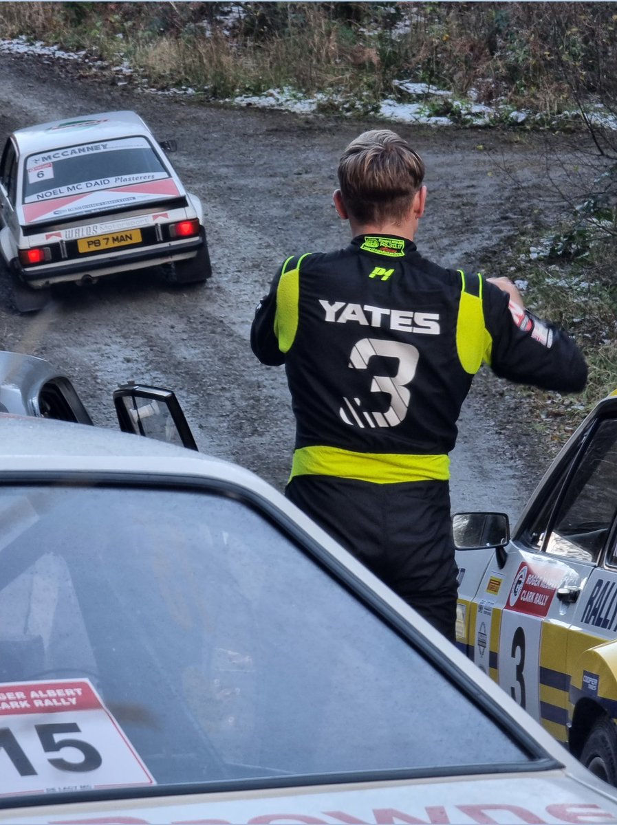 Brad84MJ's tweet photo. @RACRMC Dyfnant start. Great to see a chat with the drivers. https://t.co/o9X2O6U5sd