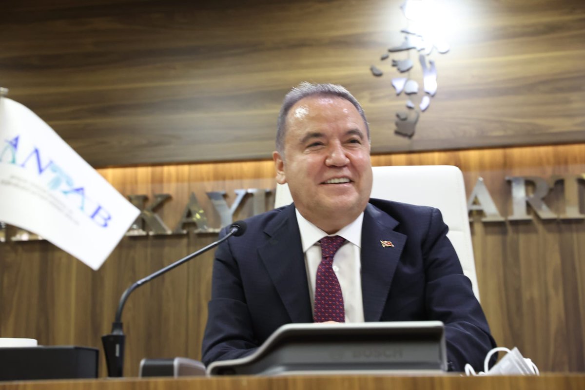 Muhittin Böcek