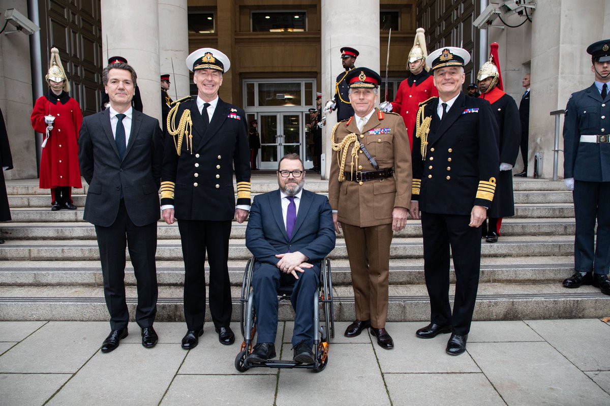 A privilege to take up the reins today as Chief of the Defence Staff. The Government envisages a strong, secure &amp; confident United Kingdom, actively engaged in the world.

My task is to lead the Armed Forces to deliver the Integrated Review and pursue our national interests.