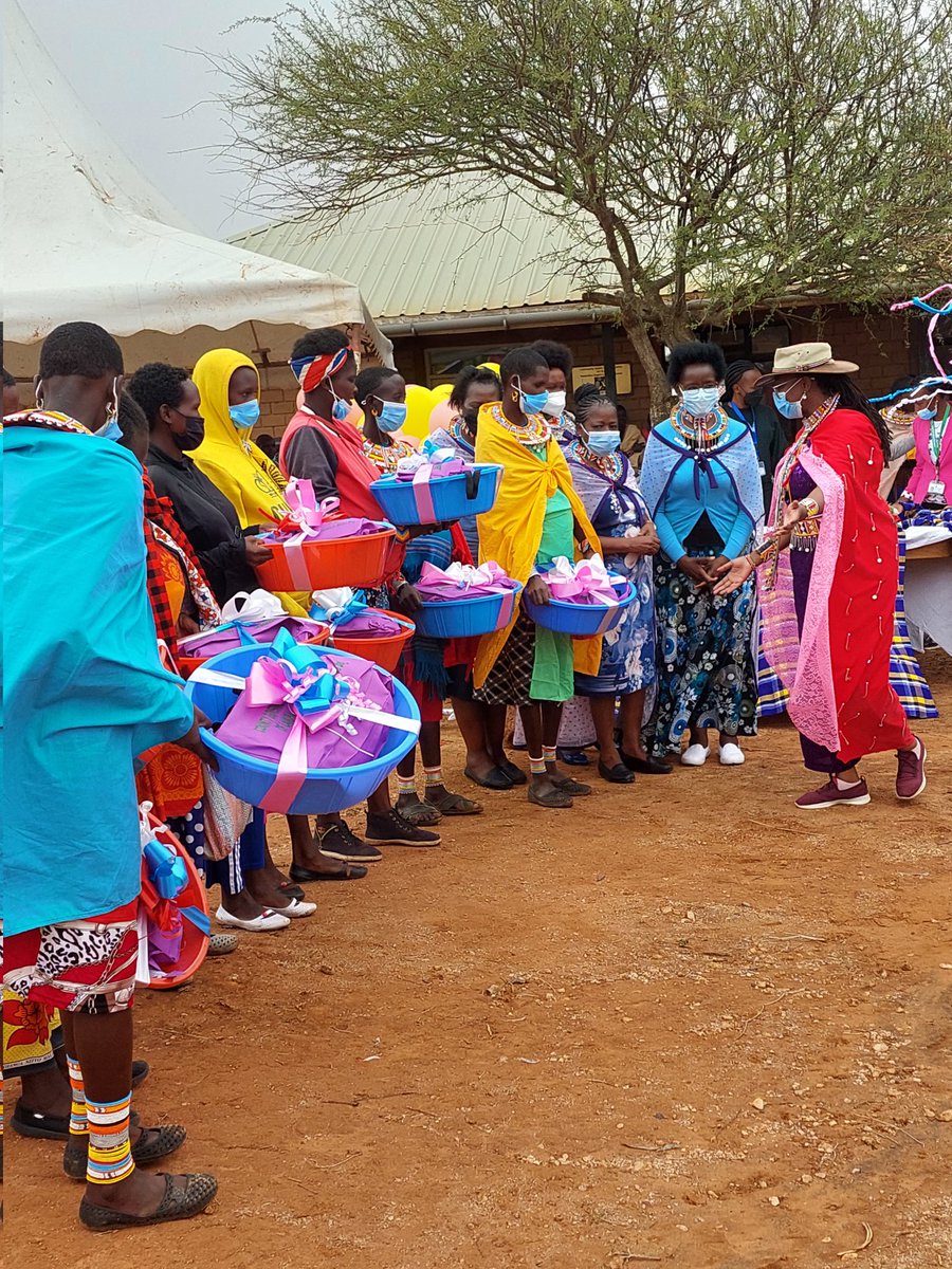 KaeshaNamunyak's tweet photo. Mother-to-child transmission of HIV @LaikipiaCountyG  2020 was 15.4%. Let's reduced by encouraging expectantwomen to receive antenatal services, HIV testing, antiretroviral treatment  &amp;deliver in facilities @NdirituMuriithi @mbenekam @PublicPathways #hongeramamaKit @PeterNgure https://t.co/qvIoPXyXF8