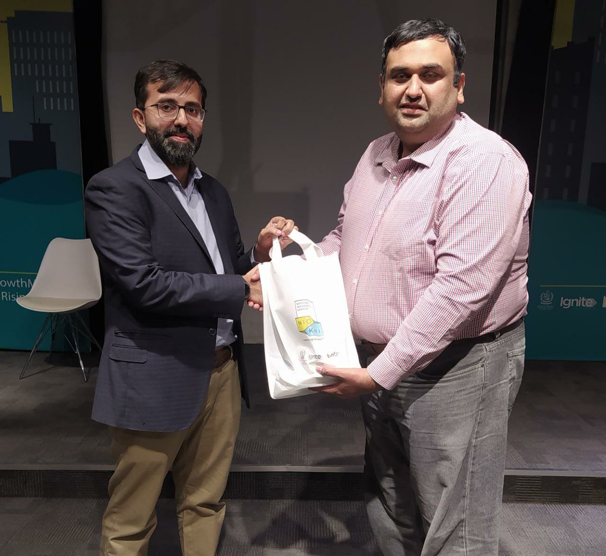 NIC_Karachi's tweet photo. Rajlain H. Qazi and Muhammad Danish Noorani wrapped up the Finance Modelling workshop for the Indus Tech Lab Program today as the participants went through 2 days of accounting, revenue generation, and more. https://t.co/UChCxqfIG0