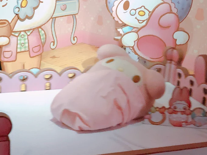ピューロ行くたびにこのサナギみたいなばぶちゃんマイメロの写真撮ってるけどほんとうにかわいいね 