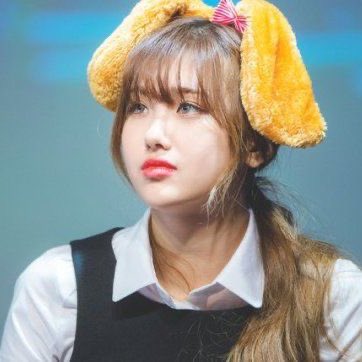 thinkskzglow's tweet photo. 🐶🎀
#StrayKids #EVERGLOW 
@Stray_Kids @EVERGLOW_twt https://t.co/3CJNFjTB1J