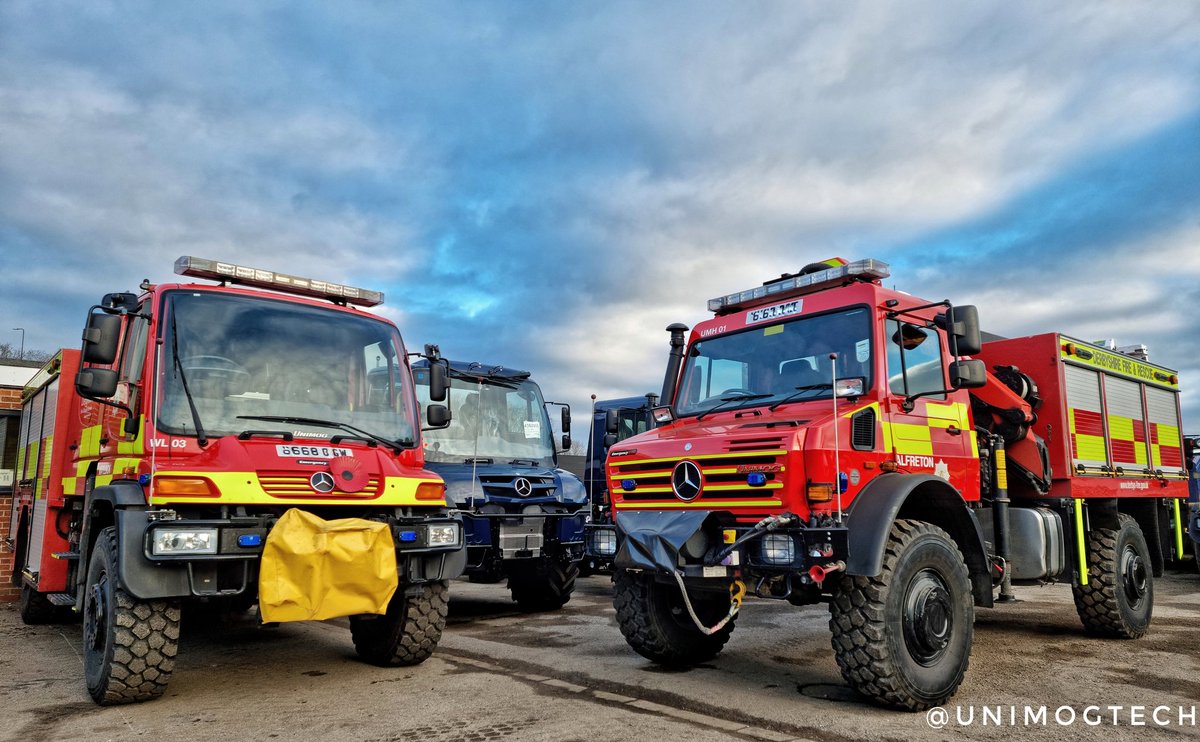UnimogTech's tweet photo. It's a while since my last post, so I am going kick off a resurgence with these beauties. A cracking #U5000 and #U500 both in #FireService dress! An extreme rescue unit with crane and one off-road fire tender. #Unimog at its finest, adaptable to any task and always #PartOfALegend https://t.co/777P75IFXr