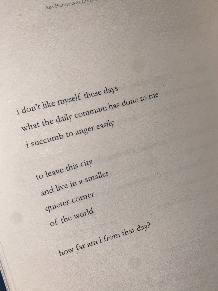 Ada Propaganda Cinta yang Harus Selesai Sore Ini (<a href="/waraney/">Waraney Rawung</a> by <a href="/thecommabooks/">comma books</a>)
yang membuat saya segera mengambil buku ini dari rak toko buku Gramedia siang itu adalah judulnya. Saya pikir mungkin akan sentimentil, ternyata berisi keluhan pemuda tanggung bilangan Jakarta Selatan