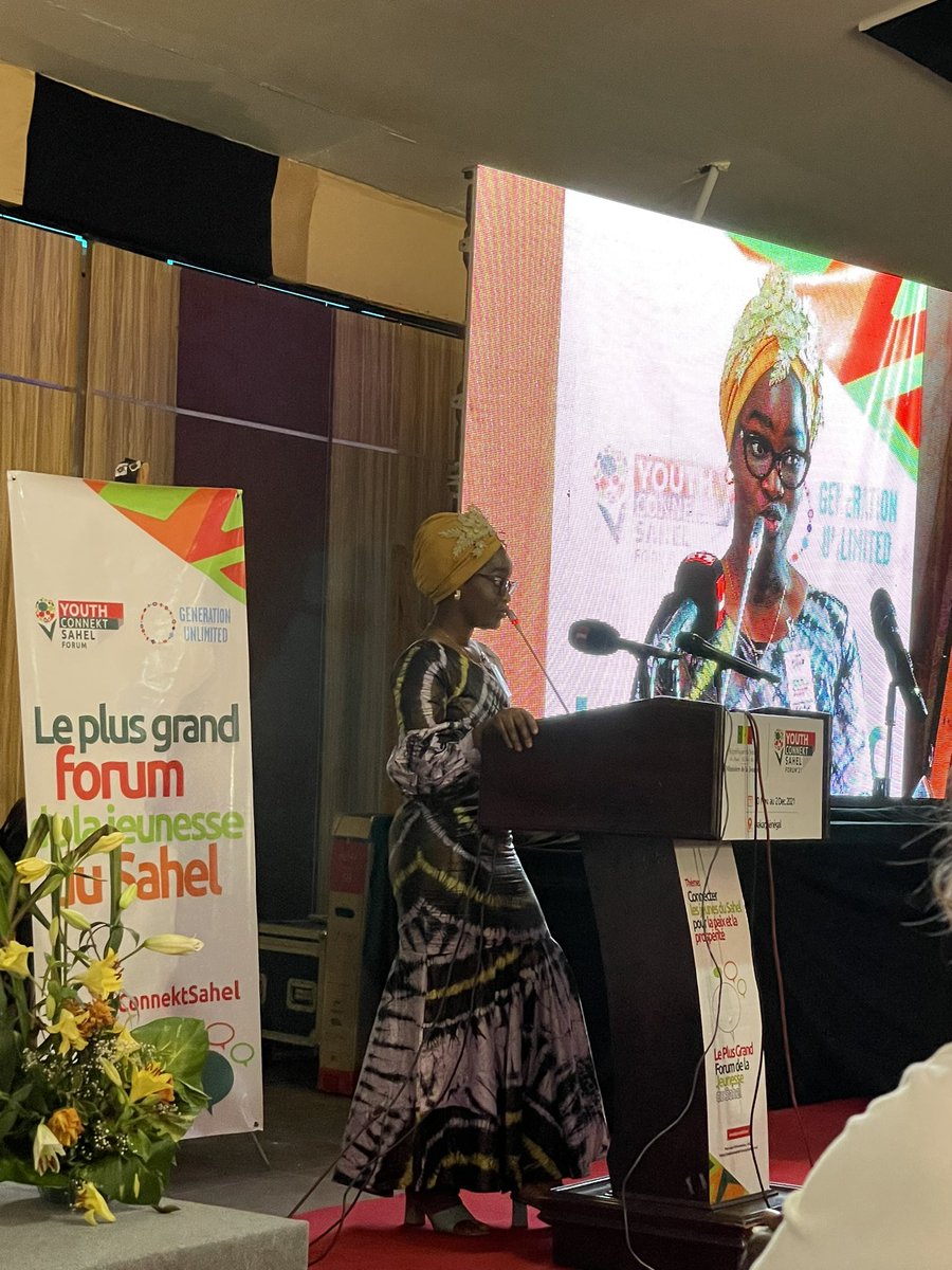 MarDieye's tweet photo. Happening now 👉🏿 #YouthConnektSahel 
« Connectons nous pour réaliser nos reves, nos idées et nos idéaux ». 
#GenUSahel #ThrivingSahel #UNISS https://t.co/wEitMwVpFH