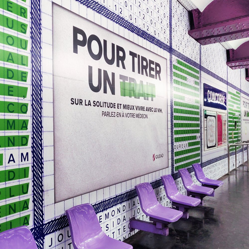 LLLLITL's tweet image. Journée Mondiale de Lutte contre le SIDA : Gilead Sciences tire "le plus grand trait de l’histoire" sur le mal-être ressenti par les personnes vivant avec le VIH, au coeur de la station de métro Concorde à Paris. #WorldAIDSDay #Sida #Paris