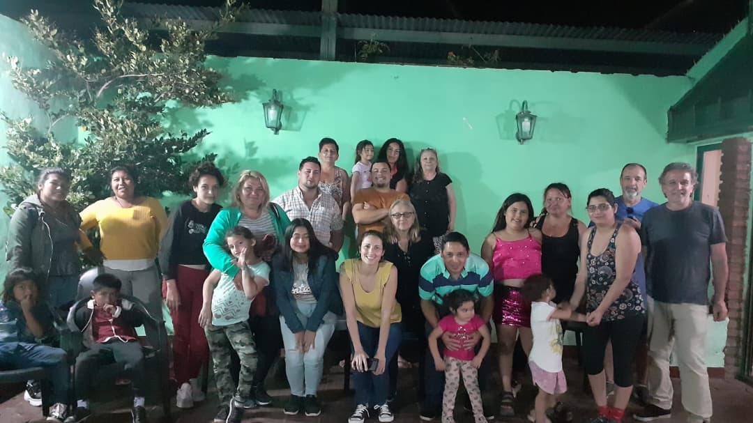 mlauramondino's tweet photo. Linda reunión con la militancia del @partidopares , con quienes charlamos sobre el desempeño de los partidos que conforman el #FrenteProgresista y sobre los desafíos del #ConcejoSantaFe para este 2022.

#SantaFeCapital #PartidoPares #FPCyS #política #sociedad https://t.co/7MTR2Fg9dx