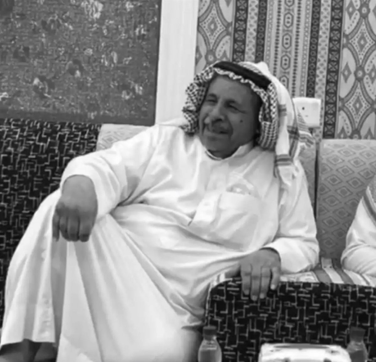 رحلو إلى اول منازل الآخره وتركوا شوقًا لا يطفى وذكرى لا تمحوها أشغال الحياه ، اللهم ارحمهم وجميع اموات المسلمين واجعل قبورهم روضه من رياض الجنه يا ارحم الراحمين .
#قايض_الشيحان
#القوطي_الشيحان