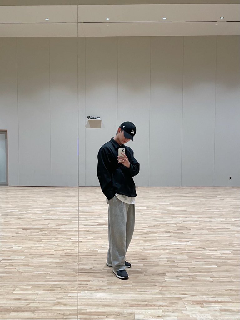 gyupachups's tweet photo. JOSHUA HONG HUMINGA GIVEAWAY!!!

1 WINNER ATTACCA SEALED
♡ mbf, like &amp; rt
♡ comment "JOSHUA GINALAW BASO 😭"
♡ ends 12/02, 12MN PH ONLY https://t.co/LQVRzdfl7b