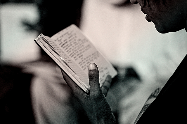 cavecanempoets's tweet photo. Poets study with us to take leaps of faith for their poems. At our annual retreat, poets study alongside world-class faculty to write and workshop poems with vulnerability and focus.

This #GivingTuesday, let’s support #BlackPoetsTogether:  https://t.co/kq2H9gpl6O https://t.co/Wk7ODmm1fS