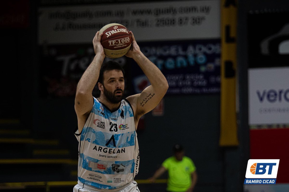 #DTA🇺🇾 - MANUEL MONTEVERDE con su habitual aporte para un nuevo triunfo de @Club_Atenas ✅

📊 10 pts/7 reb / 5 ast / + 21 val 

📸 <a href="/BasquetTotal/">Basquet Total</a> <a href="/ManuMonte23/">Manuel Monteverde</a>