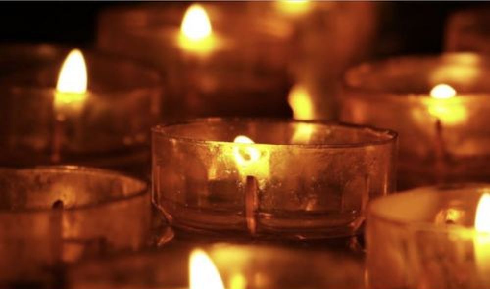 turismo_RE's tweet photo. Sabato 4 dicembre ritorna a Reggio Emilia #NottediLuce, in occasione della Giornata Internazionale delle persone con disabilità: spegnimento luci in Piazza Prampolini e concerto a lume di candela in Cattedrale.
https://t.co/SWCVTAbvl7 https://t.co/njnmS2v1f5