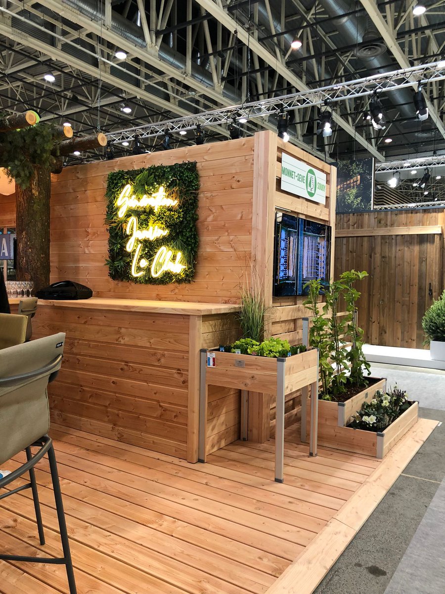 monnetsevesougy's tweet photo. Decouvrez notre marque @mon_petit_potag 🍓 au salon @Paysalia 🌱 à @eurexpo
Stand 4G126 🌲
Venez découvrir notre gamme et échanger avec nous
#salon #paysalia #génerationjardin #monnetsevesougy #monpetitpotager #keyhole #composteur #balcomposteur #carrépotager #NotreAvenirEnBois https://t.co/r65z6ptIh6