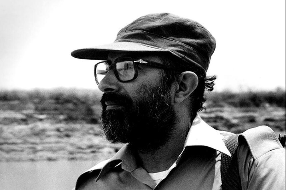 hossein44953474's tweet photo. ازدکتر چمران پرسیدند تعهد بهتر است یا تخصص؟
ایشان گفتند:می گویند تقوا از تخصص لازم تراست آن را می پذیرم .
اما می گویم آن کس که تخصص ندارد وکاری را می پذیرد بی تقواست . https://t.co/XxHDMedVZ9