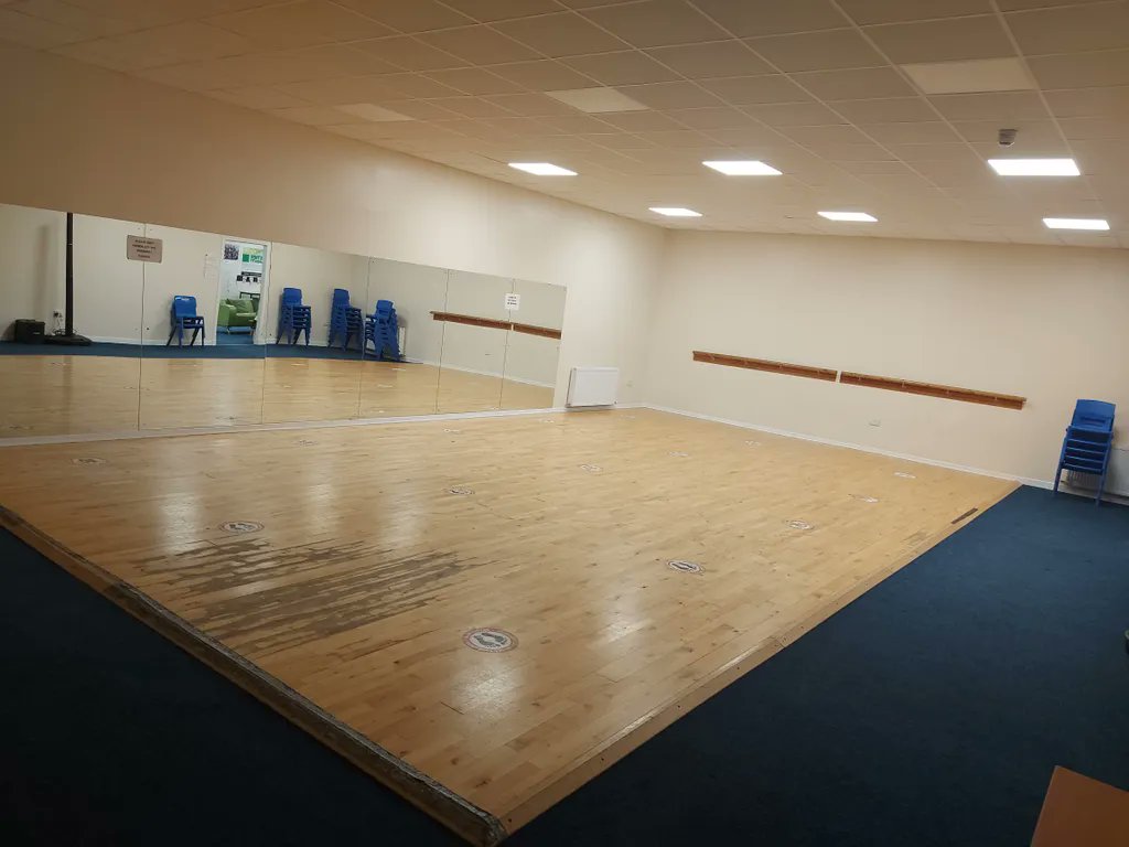 Showcase the Street offer studio, pitch and meeting room spaces to hire at hugely competitive rates! They are ideal for a wide variety of activities - Get in touch today to find out availability – 01382 699623