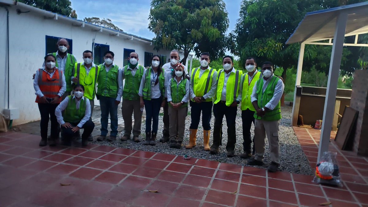 EugenioCL_'s tweet photo. El crecimiento de la energía renovable no se detiene gracias al aporte del gran equipo humano en la consolidación y construcción de plantas solares en Colombia. Luego de realizar una visita #ElPaso y #LaLoma quiero resaltar el gran trabajo que realizan todos estos colegas. https://t.co/zvTNUn7vNT