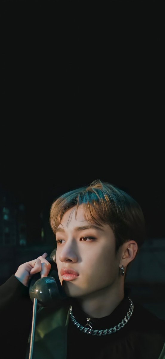 skizwpp's tweet photo. [ #straykids #스트레이키즈 ] 
"Winter Falls" M/V

#ChristmasEveL
#WinterFalls
#StrayKidsComeback
#YouMakeStrayKidsStay https://t.co/ELUood3ANv