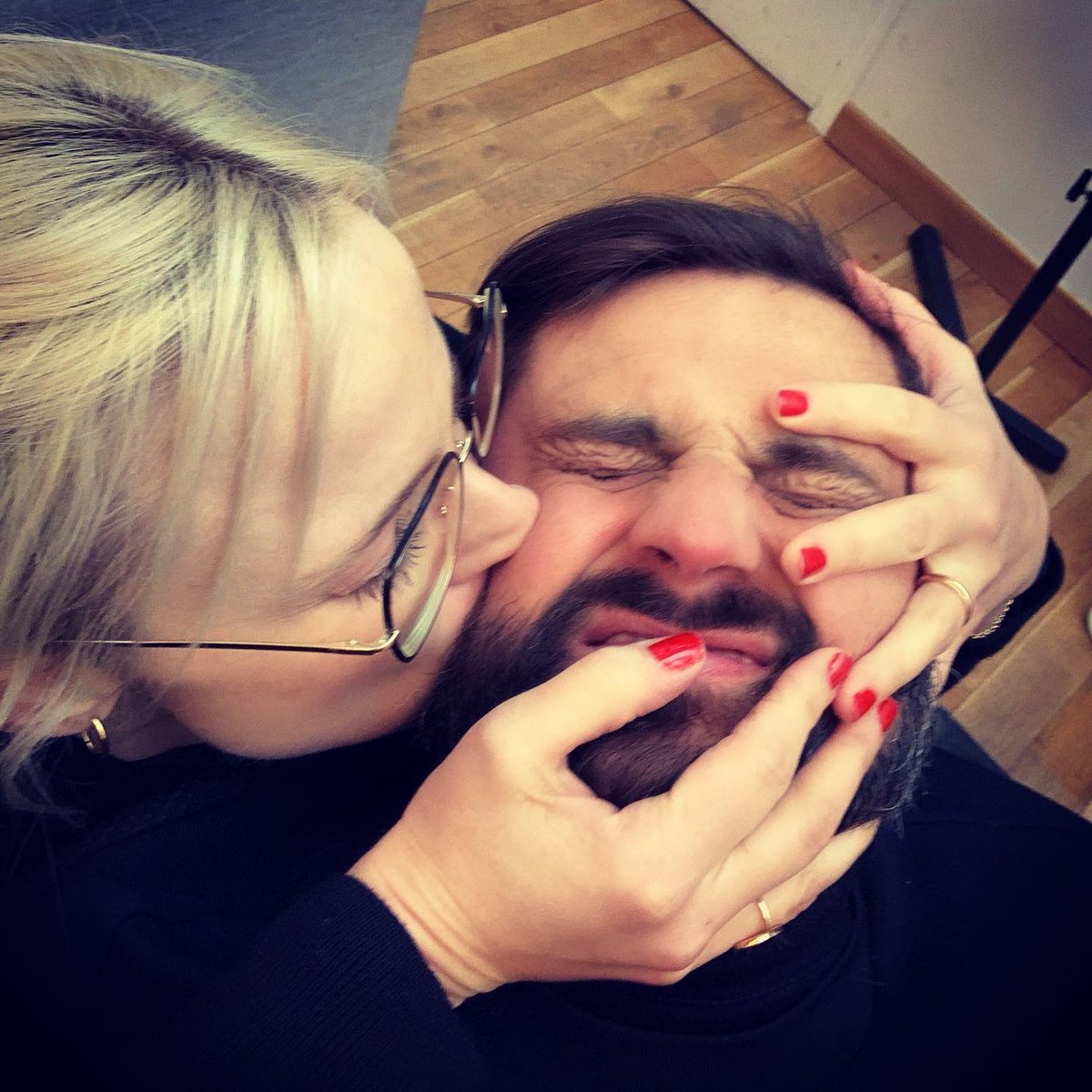 MadameMonsieur's tweet photo. Faudrait pas que je t’aime trop toi
Faudrait passer loin de moi 
Mais on fait quoi si je t’aime déjà 
🆙 #Faudraitpas
Nouvelle chanson demain ⏳nouvel EP 10 décembre⌛️#DGM #desgensmortels https://t.co/YcvgPHlmVl