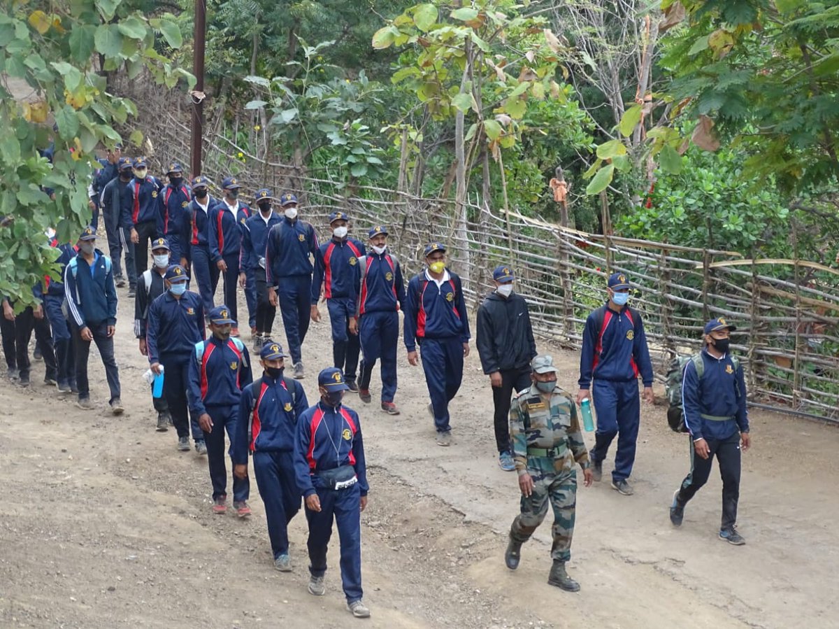 NCC_Dte_Gujarat's tweet photo. #SPNT Trek 2021
#NCCGUJARAT
Cdts of MP&CG Dte, Delhi & Guj Dte, participated enthusiastically in trekking to Junaraj from Rajpipla (Base Camp) organised by Guj Dte.
@DefencePRO_Guj
@HQ_DG_NCC
@cmoguj @Bhupendrapbjp
@jitu_vaghani
@drajaykumar_ias
@NccDteMPCG
@NCC_Dte_Delhi https://t.co/KNVNPpHOAG