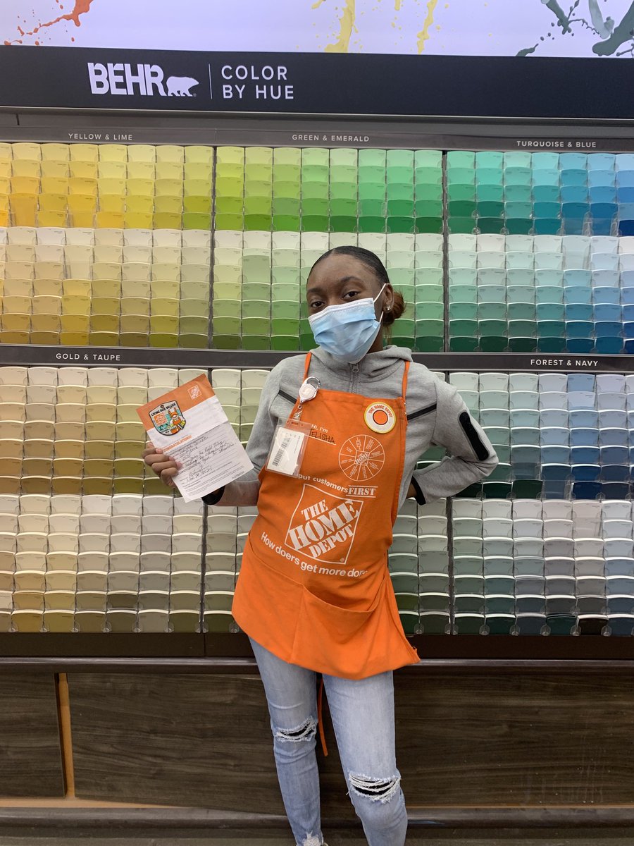Welcome back Tuesday Tweets!!!
This is The Telisha J. and she just got 5 credit cards last week receiving her very 1st Homer Award.