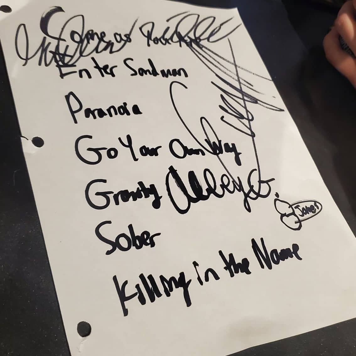 FallenCityBand's tweet image. Our setlist from last Wednesday night! #LocalRock #bandsoftwitter