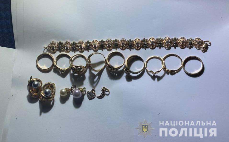 NPU_GOV_UA's tweet photo. У Харкові поліцейські затримали угруповання серійних крадіїв 

Деталі: https://t.co/jDb5PxAQwR https://t.co/bSLLTSkohr