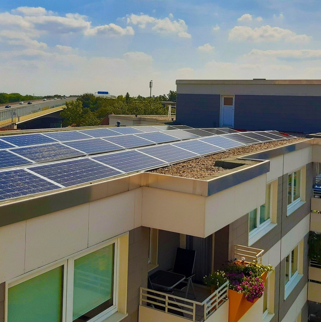 EnergiaJCyL's tweet photo. 🔴Buscando instalador para la puesta en marcha de tu instalación de #EnergíasRenovables 🌞🌬💧❓

👉 Mira en nuestra web. Te facilitamos el listado actualizado del Registro de #instaladores colaboradores para las #subvenciones en estas materias. 
⬇
https://t.co/UnQFqj1aoB https://t.co/AmRfpG191s