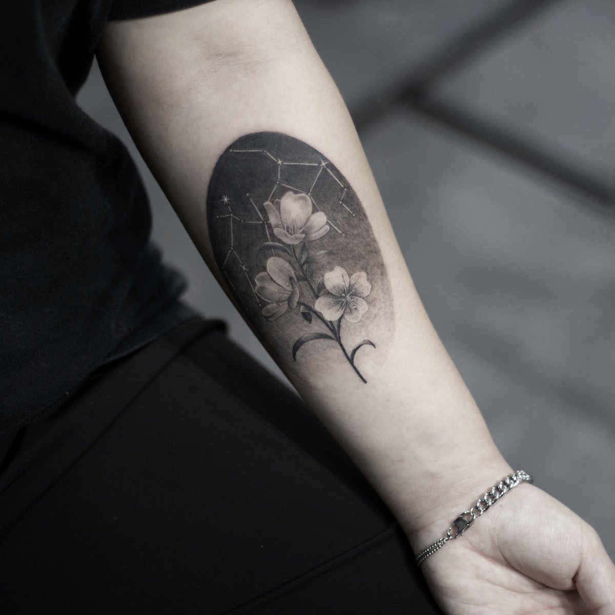 cheddartattoo's tweet photo. 더 많은 작업 사진은 본 계정과 인스타그램에서 보실 수 있습니다🖤 https://t.co/yFZmeq99hZ
