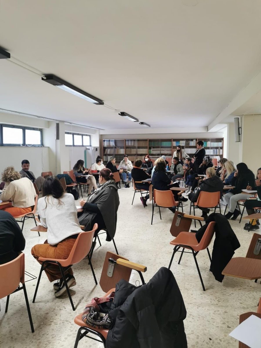 ONEYOUMANITY's tweet photo. EASE took 40 women from vulnerable backgrounds to Cerignola, Italy. Here they learned to canvas a businesses plan to develop their aspirations into reality. 

#Youmanity #women #internationaldayfortheeliminationofviolenceagainstwomen #violenceonwomen #endviolence #easeproject https://t.co/K7KK9rNjJl